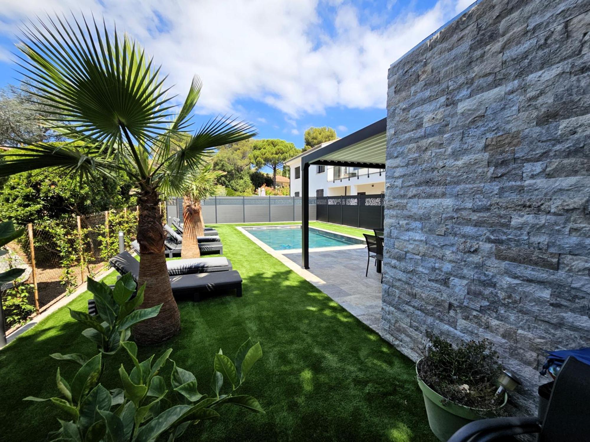 Etoile Du Berger Saint Aygulf 3 Villas Et 4 Appartements Jardin Individuel Et Piscine Chauffee En Saison - La Mer Et Les Plages 450 M Buitenkant foto