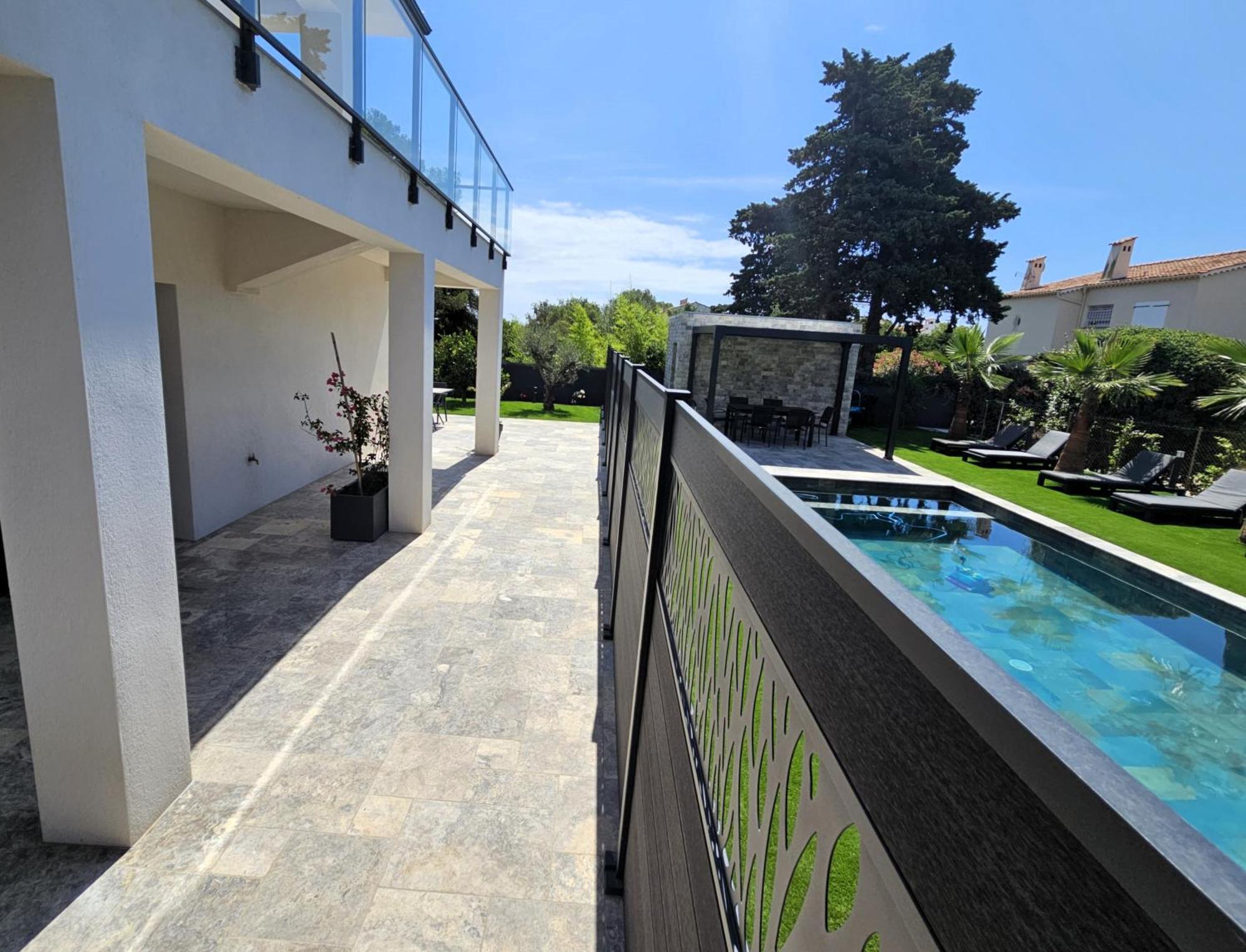 Etoile Du Berger Saint Aygulf 3 Villas Et 4 Appartements Jardin Individuel Et Piscine Chauffee En Saison - La Mer Et Les Plages 450 M Buitenkant foto