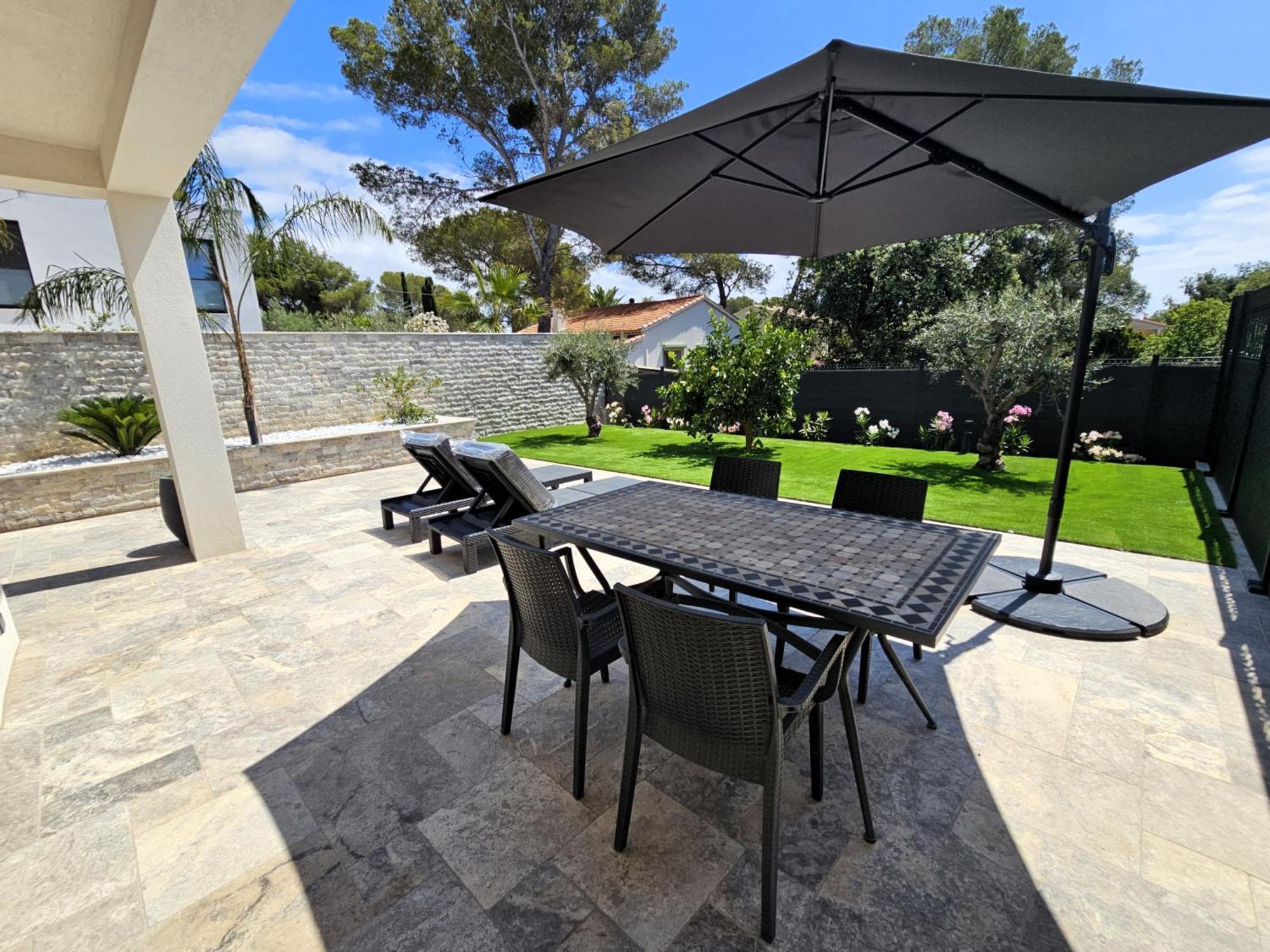 Etoile Du Berger Saint Aygulf 3 Villas Et 4 Appartements Jardin Individuel Et Piscine Chauffee En Saison - La Mer Et Les Plages 450 M Buitenkant foto