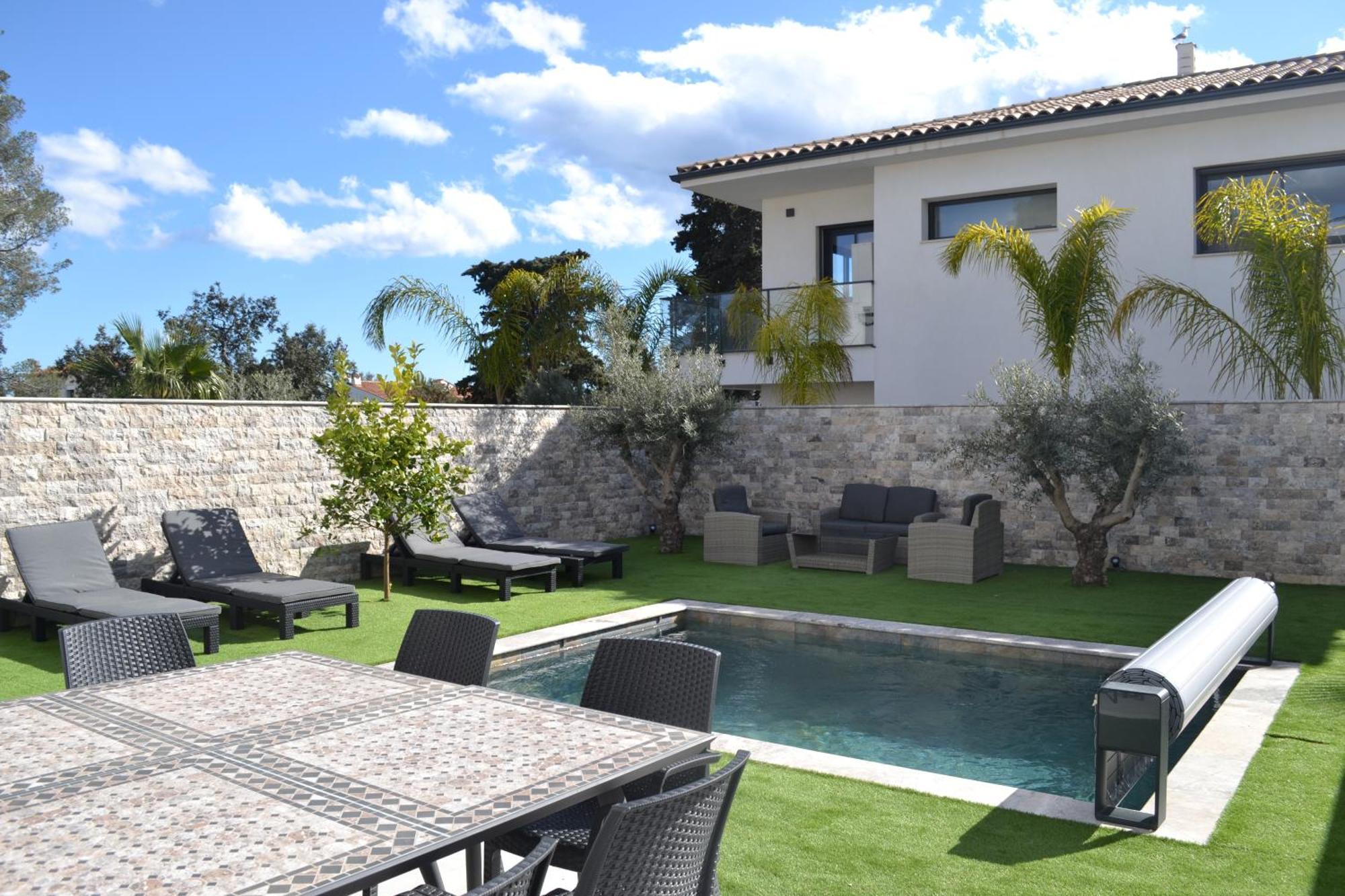 Etoile Du Berger Saint Aygulf 3 Villas Et 4 Appartements Jardin Individuel Et Piscine Chauffee En Saison - La Mer Et Les Plages 450 M Buitenkant foto